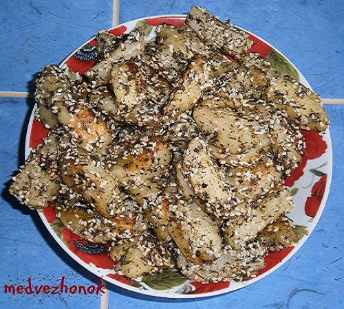 Картошка по-итальянски с кунжутом