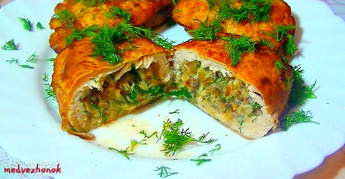 Куриные отбивные, фаршированные шампиньонами и сыром