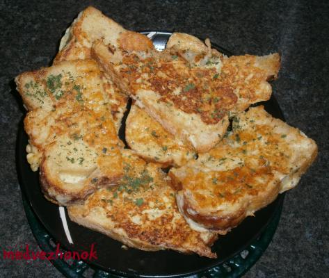 Гренки с сыром и чесноком